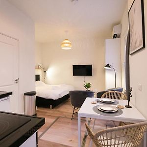 Studio met een King Size Bed